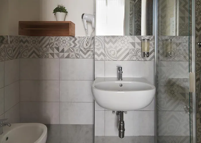 麦尔威住宿加早餐旅馆 住宿加早餐酒店 4*